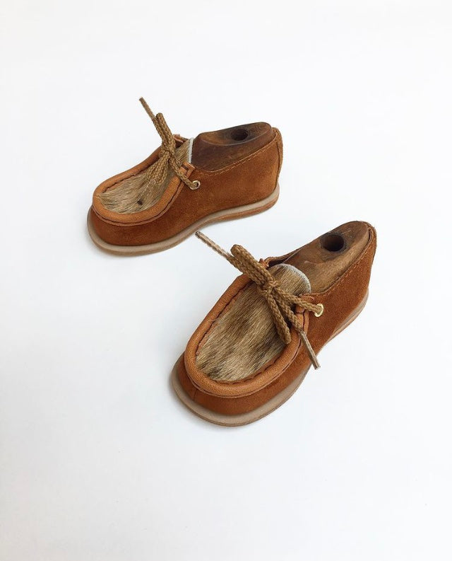 Baby hot sale wallabee shoes